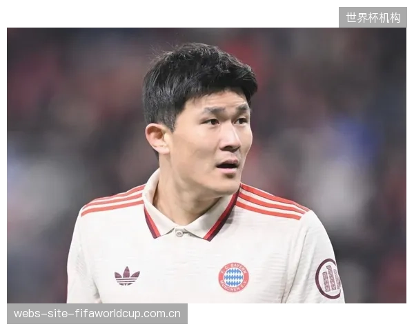 金玟哉在拜仁的顶级防守数据,证明他有能力在世界杯赛场上限制任何顶级中锋。 金玟哉在拜仁的顶级防守数据,证明他有能力在世界杯赛场上限制任何顶级中锋。